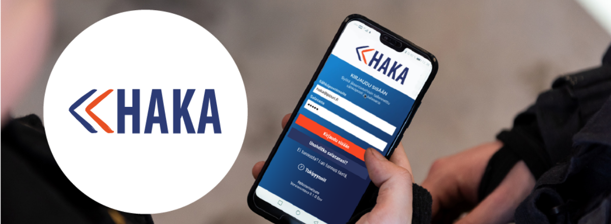 Puhelin, jonka n&auml;yt&ouml;ll&auml; HAKA avattuna